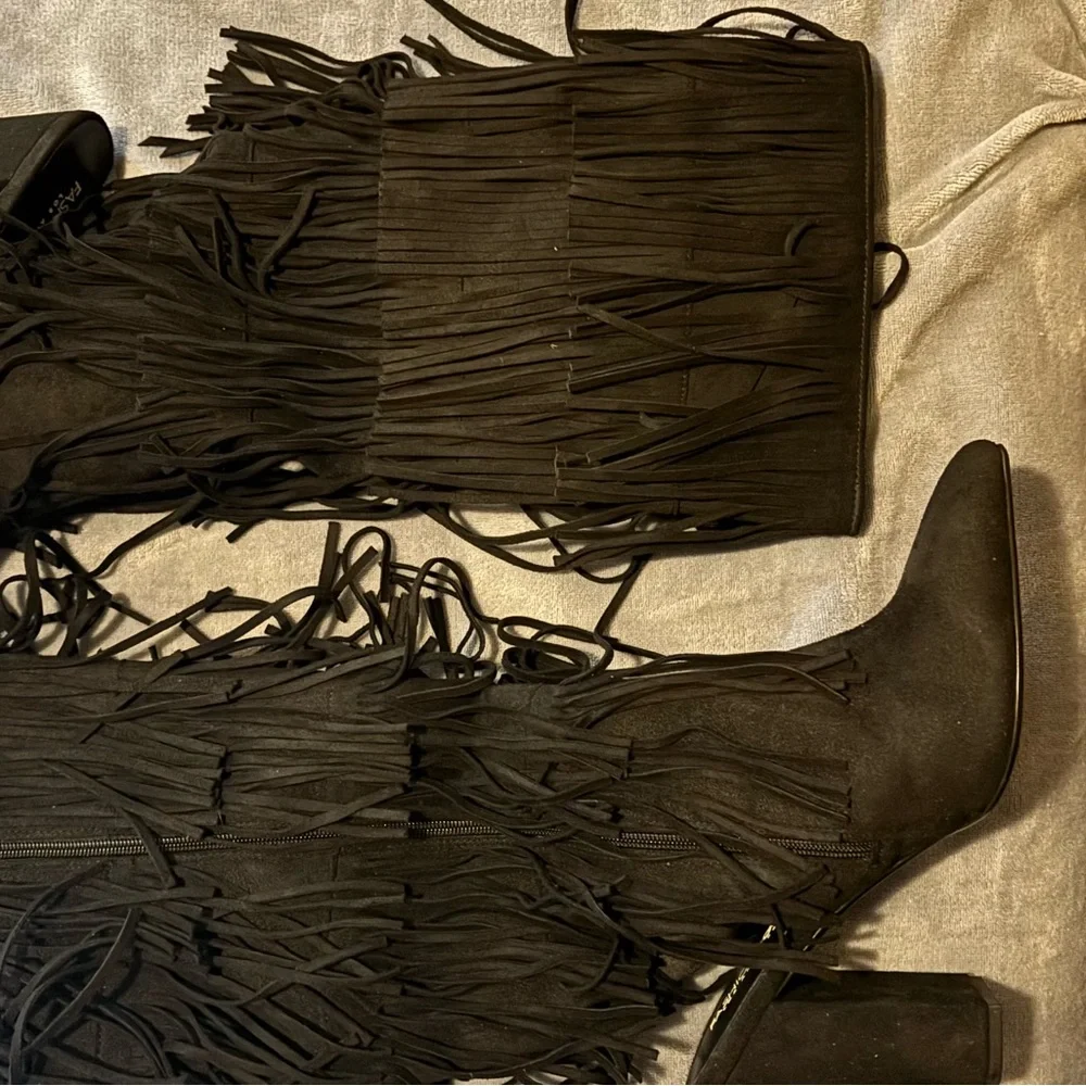 Fringe Suede Knee-High Boots - Black - Picture 2 of 2